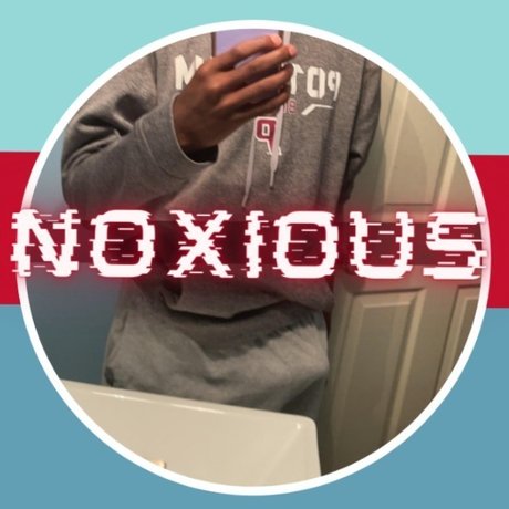 Foto di nudo di fuga di OnlyFans di Noxious