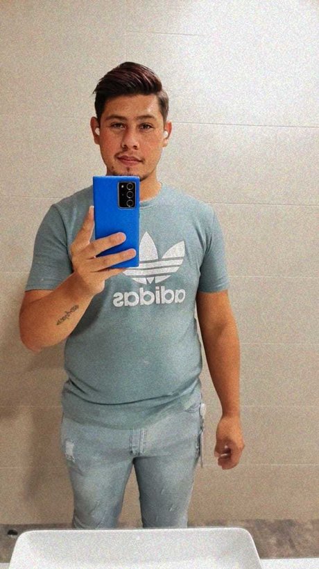 Foto di nudo di fuga di OnlyFans di No Sazo