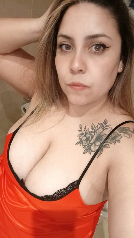 Foto di nudo di fuga di OnlyFans di Alma