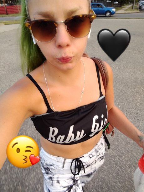 Foto di nudo di fuga di OnlyFans di Solonono