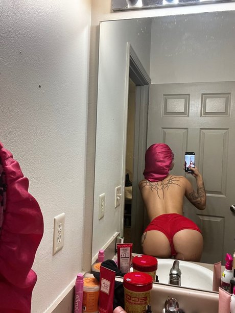 Foto di nudo di fuga di OnlyFans di Brii Bri 