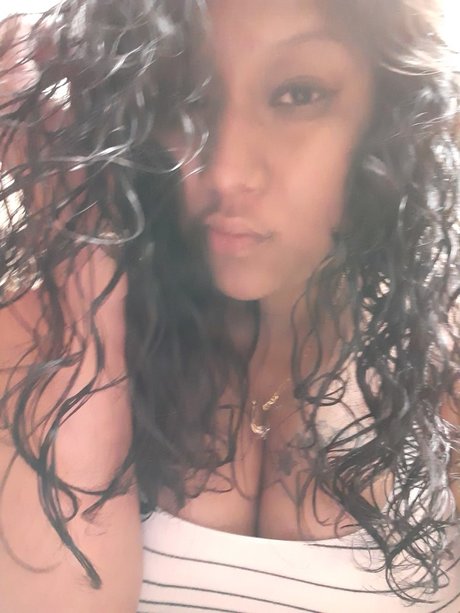 Foto di nudo di fuga di OnlyFans di Urfavegirl