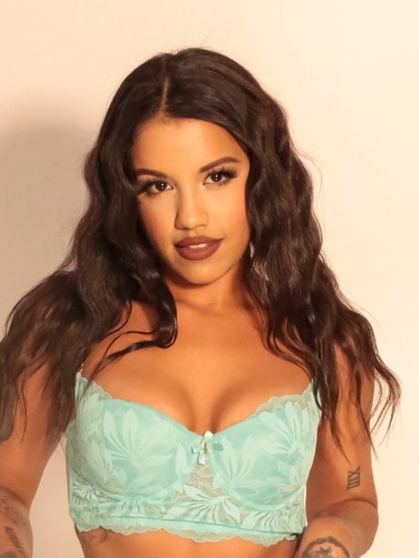 Foto di nudo di fuga di OnlyFans di Nina White