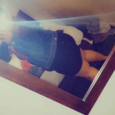 Foto di nudo di fuga di OnlyFans di Nina Gonzalez
