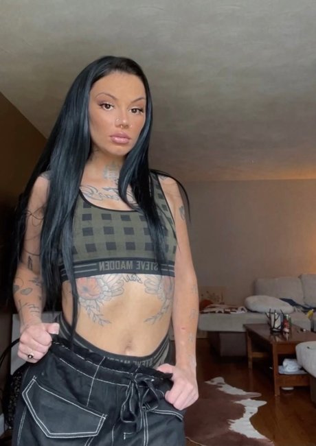 Foto di nudo di fuga di OnlyFans di Nikki Santinello