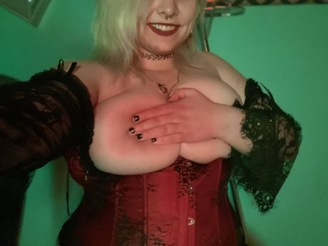 Foto di nudo di fuga di OnlyFans di Persephone Sundae 