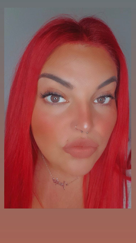 Foto di nudo di fuga di OnlyFans di Pelirrojita