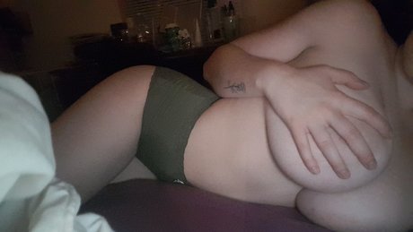 Foto di nudo di fuga di OnlyFans di Taylor