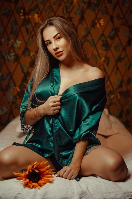 Foto di nudo di fuga di OnlyFans di Paula Lond