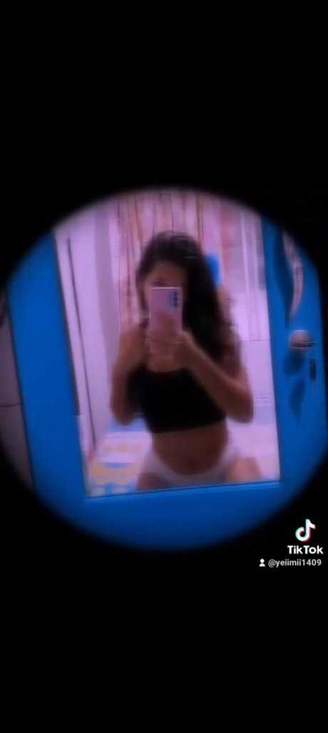 Foto di nudo di fuga di OnlyFans di Paula