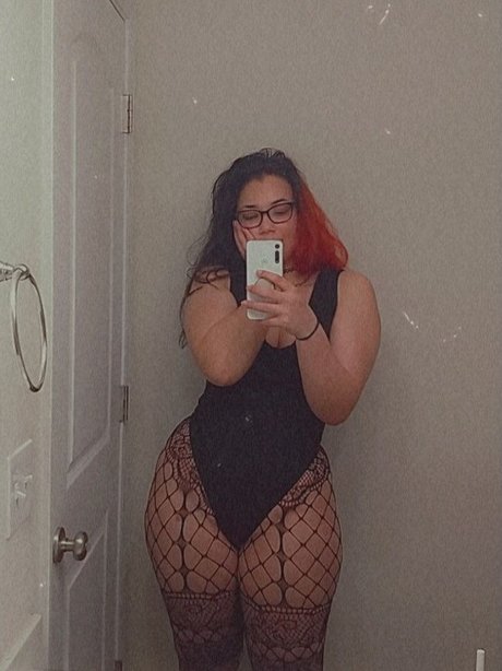 Foto di nudo di fuga di OnlyFans di Satan