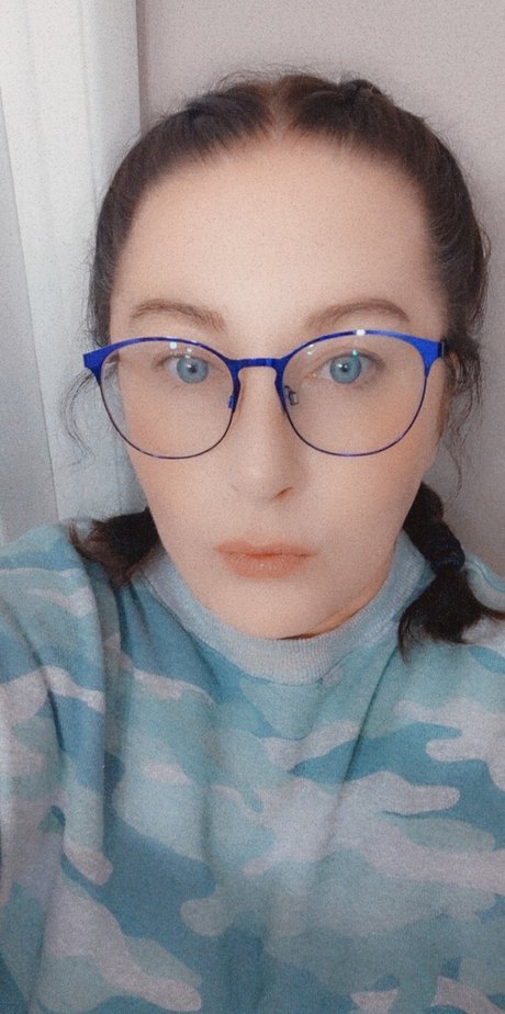 Foto di nudo di fuga di OnlyFans di Liz Harrison