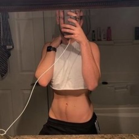 Foto di nudo di fuga di OnlyFans di Papilargo