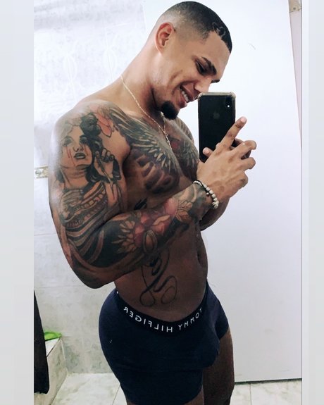 Foto di nudo di fuga di OnlyFans di Papasitox1