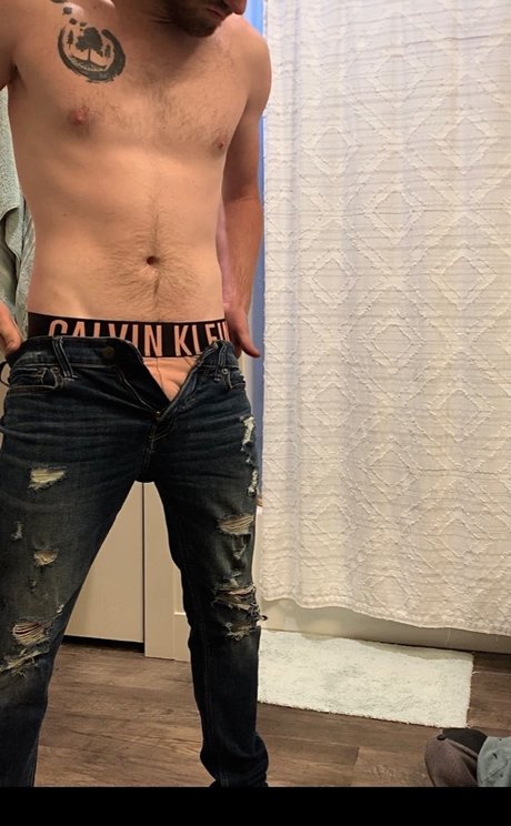 Foto di nudo di fuga di OnlyFans di Justin Lambert