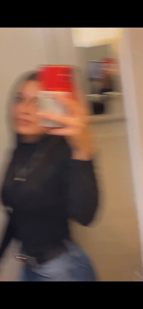 Foto di nudo di fuga di OnlyFans di Skinny Girl 
