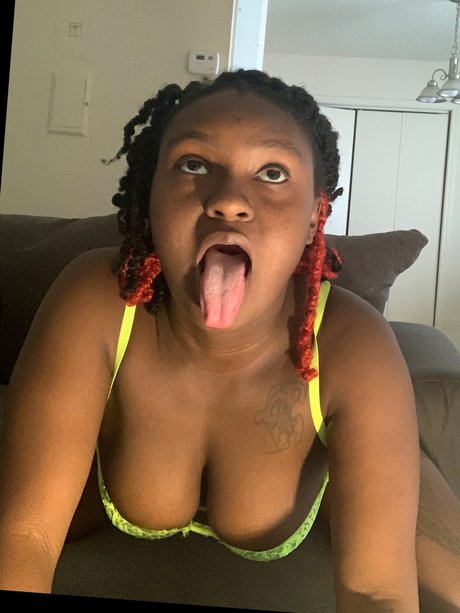Foto di nudo di fuga di OnlyFans di Viccyonyamouth