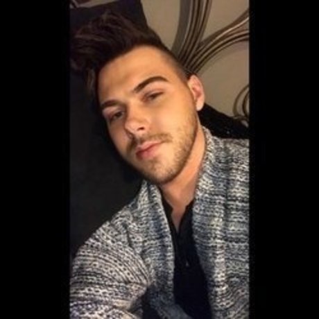 Foto di nudo di fuga di OnlyFans di Josephlomagro
