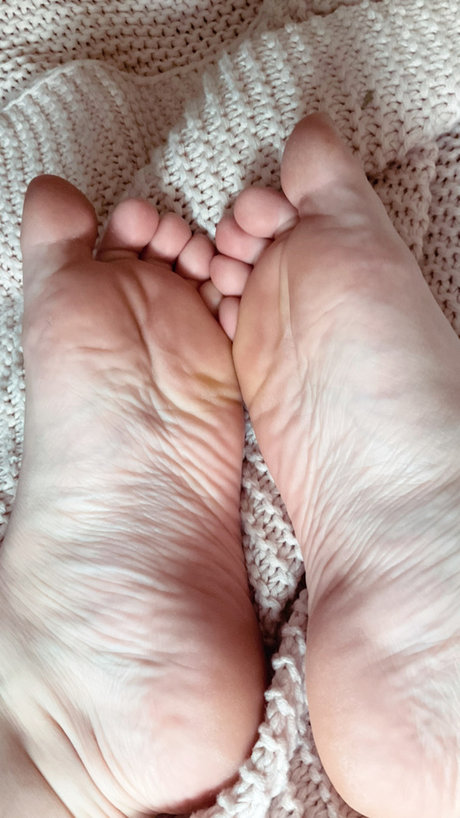 Foto di nudo di fuga di OnlyFans di Only Feet Fans 69