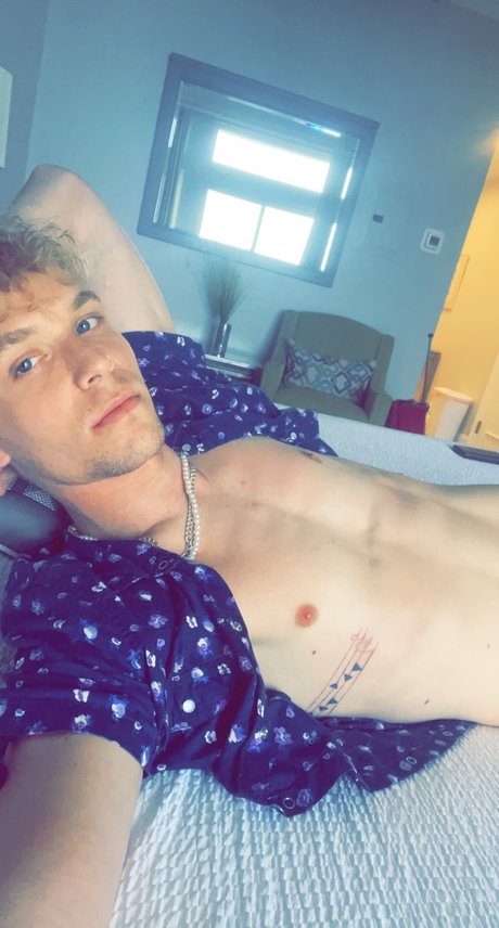 Foto di nudo di fuga di OnlyFans di Alex 