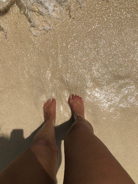 Foto di nudo di fuga di OnlyFans di Prettifeet