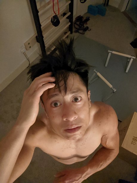 Foto di nudo di fuga di OnlyFans di Pranh