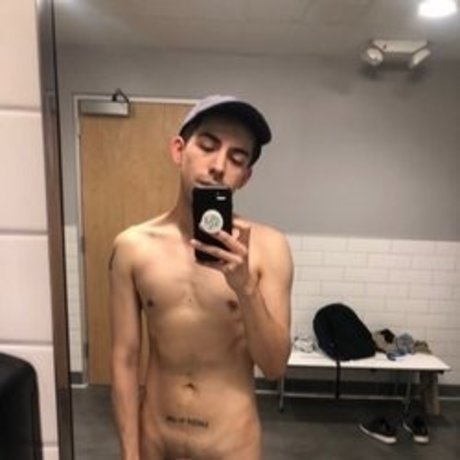 Foto di nudo di fuga di OnlyFans di 