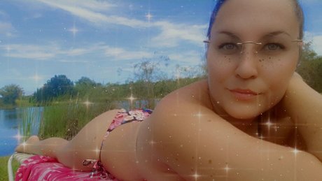 Foto di nudo di fuga di OnlyFans di Kourtnie