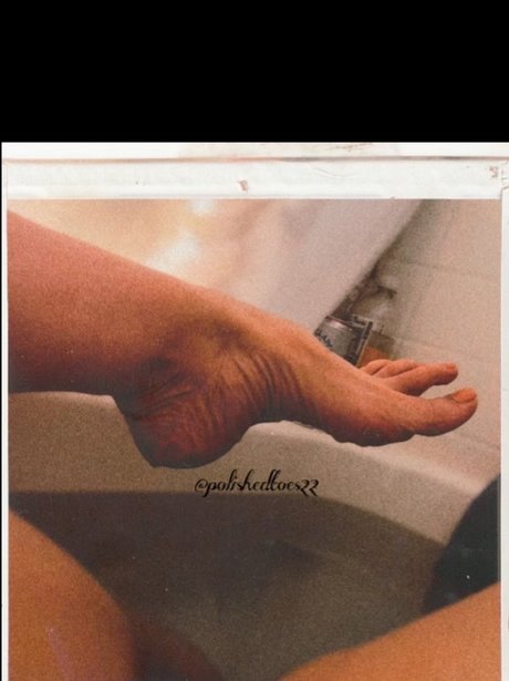 Foto di nudo di fuga di OnlyFans di Polished Toes