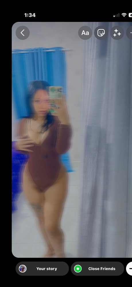 Foto di nudo di fuga di OnlyFans di Puki 