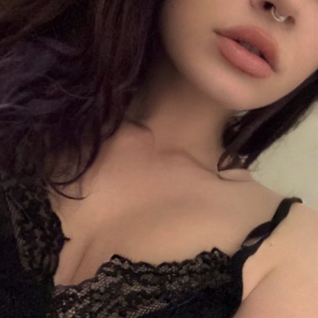 Foto di nudo di fuga di OnlyFans di Sally