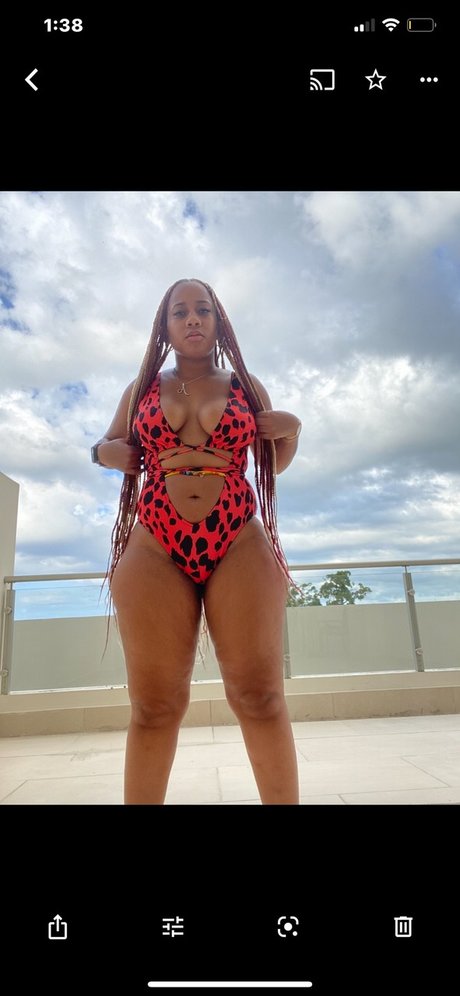 Foto di nudo di fuga di OnlyFans di Big Az