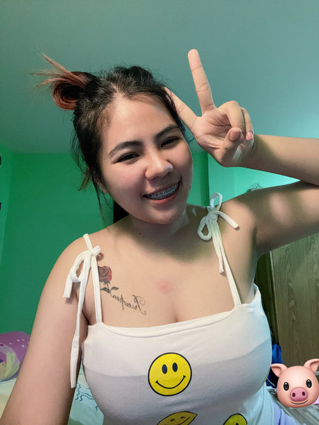 Foto di nudo di fuga di OnlyFans di Plakem