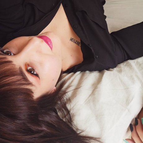 Foto di nudo di fuga di OnlyFans di Pizka