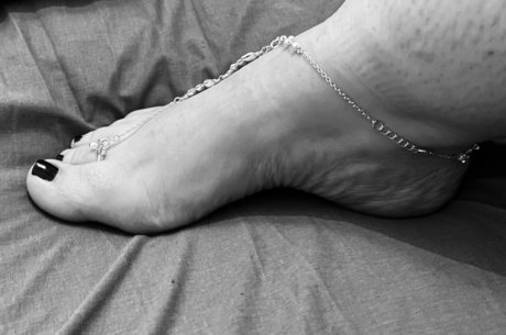Foto di nudo di fuga di OnlyFans di Pixiepedipaws