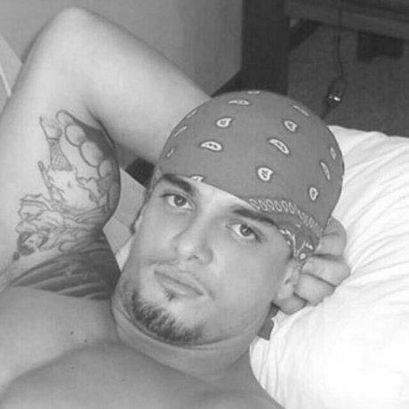 Foto di nudo di fuga di OnlyFans di Pittgarciaxxx