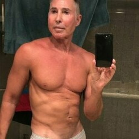 Foto di nudo di fuga di OnlyFans di Pinocchio8