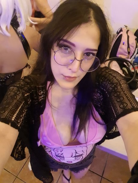 Foto di nudo di fuga di OnlyFans di Pinku Lemonade