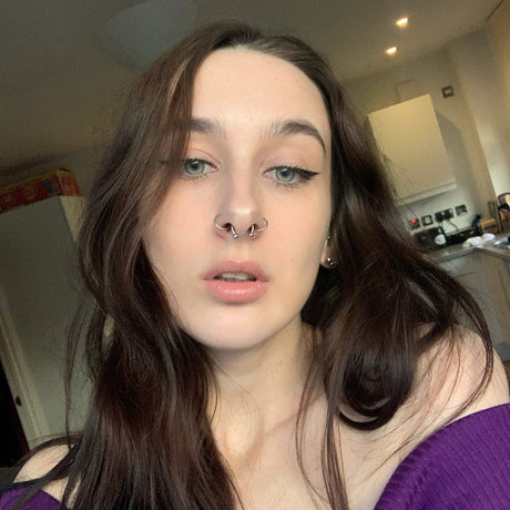 Foto di nudo di fuga di OnlyFans di Ali 