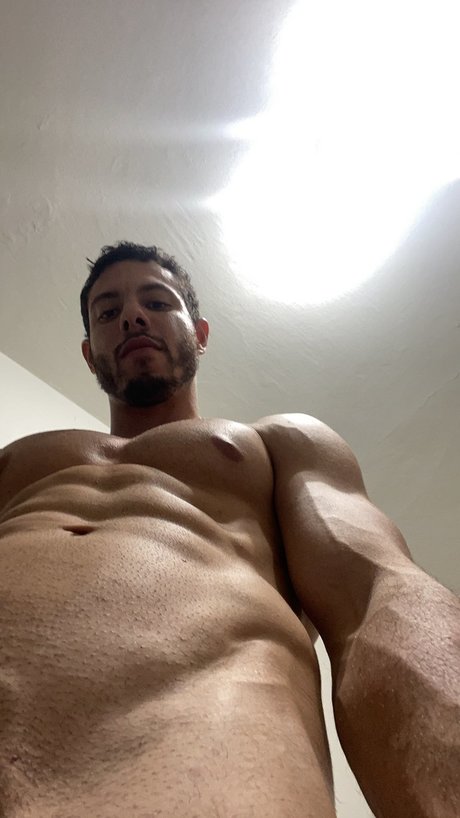 Foto di nudo di fuga di OnlyFans di Phenrqxxx
