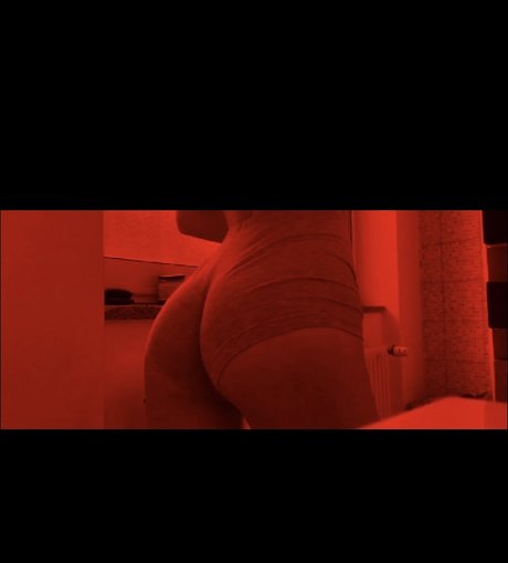 Foto di nudo di fuga di OnlyFans di Petite Milou