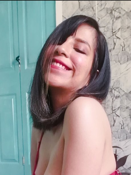Foto di nudo di fuga di OnlyFans di Qimy