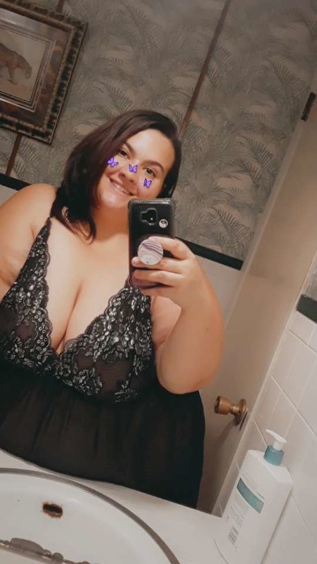 Foto di nudo di fuga di OnlyFans di Queenninjette