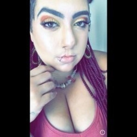 Foto di nudo di fuga di OnlyFans di Queen Ma