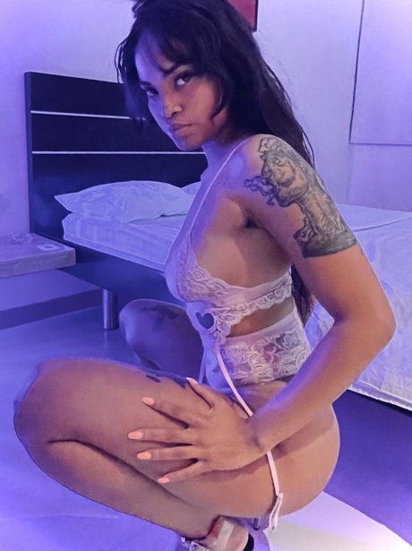 Foto di nudo di fuga di OnlyFans di Tiara