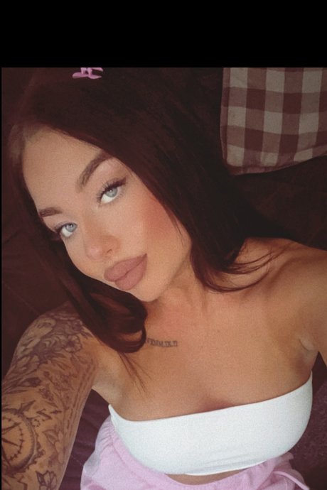 Foto di nudo di fuga di OnlyFans di Queen Ava 