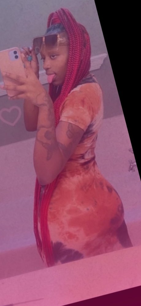 Foto di nudo di fuga di OnlyFans di Quashaayy18