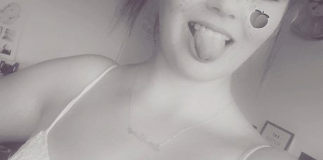 Foto di nudo di fuga di OnlyFans di Chae