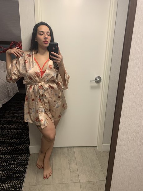 Foto di nudo di fuga di OnlyFans di Lexi