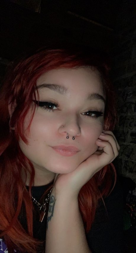Foto di nudo di fuga di OnlyFans di April Reign